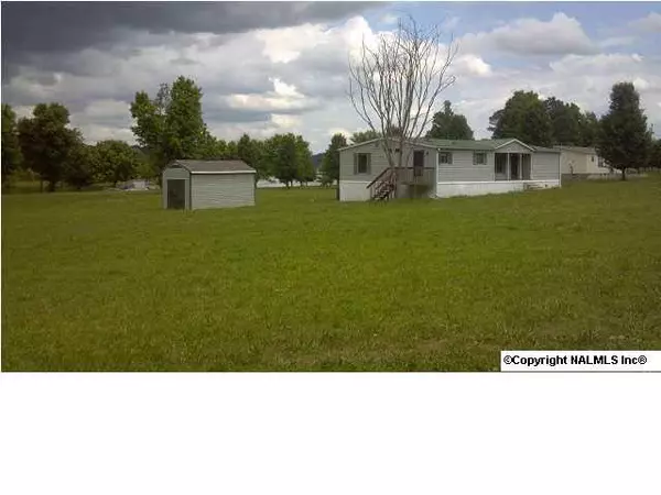 Cedar Bluff, AL 35959,245 County Road 696