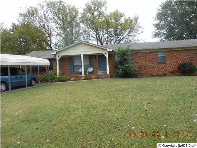 127 Dora Drive, Brownsboro, AL 35741