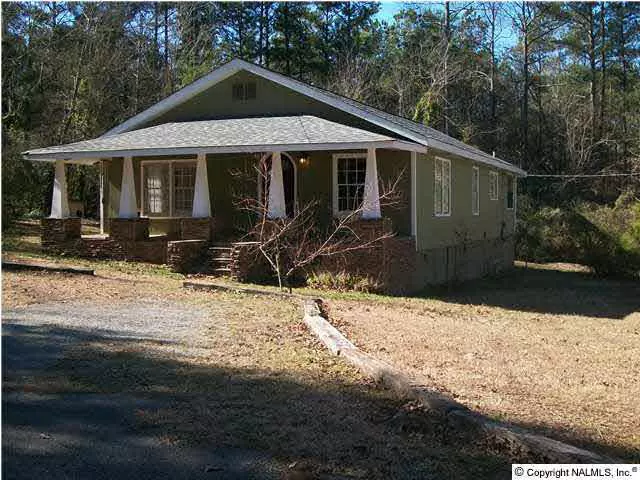 206 Best Street, Centre, AL 35960