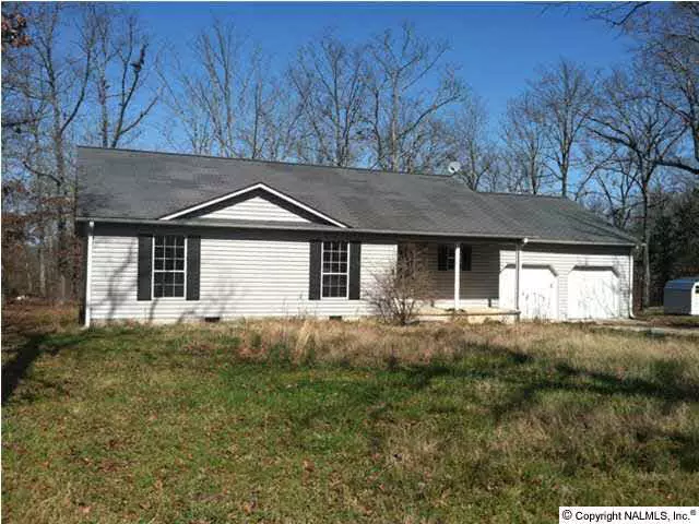 Cedar Bluff, AL 35959,5015 Cherokee Drive