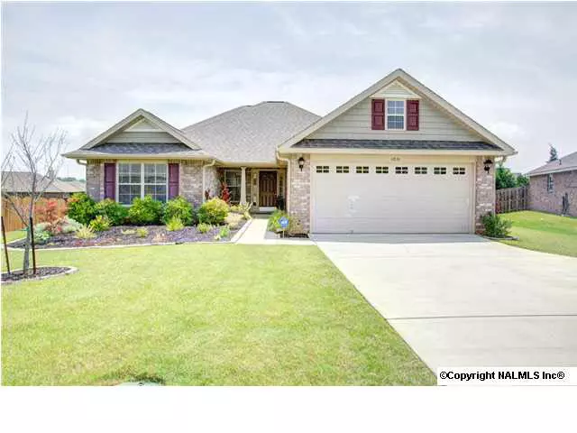 6836 Wintercrest Way, Owens Cross Roads, AL 35763