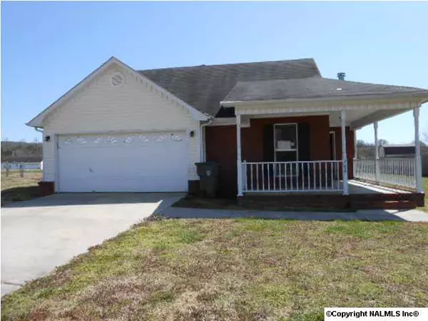 206 Cedar Creek Circle, New Market, AL 35761