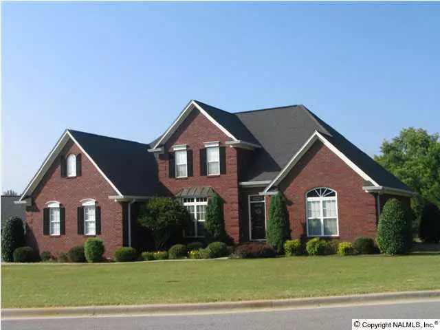 95 Azalea Circle, Guntersville, AL 35976