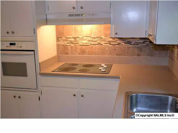 Huntsville, AL 35810,3307 NW Barton Avenue