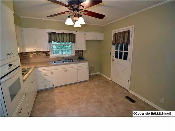 Huntsville, AL 35810,3307 NW Barton Avenue