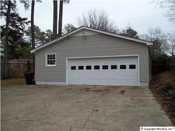 Gadsden, AL 35904,104 Buena Vista Circle