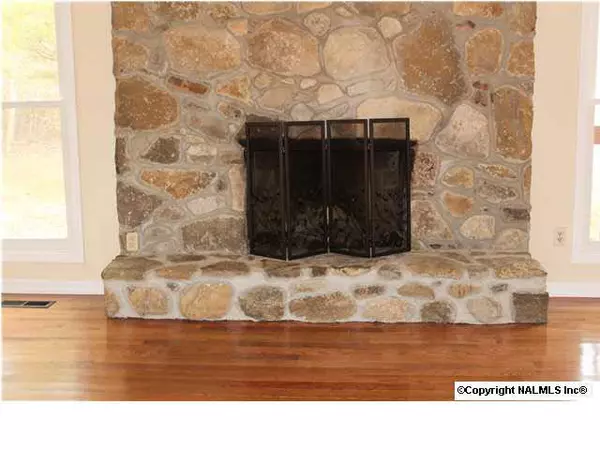 Toney, AL 35773,121 Mcdade Circle