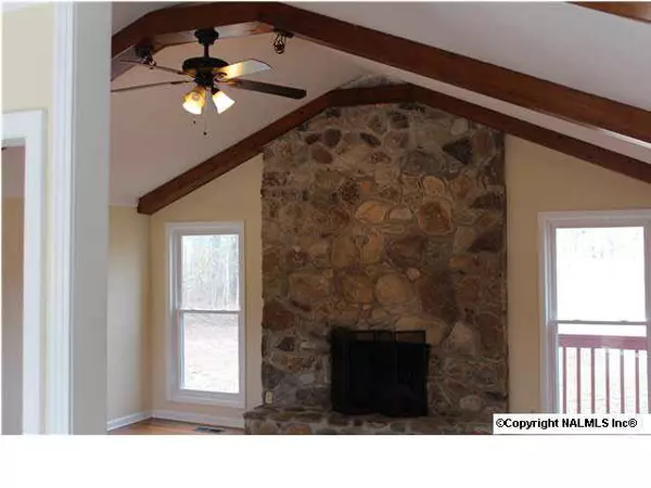 Toney, AL 35773,121 Mcdade Circle