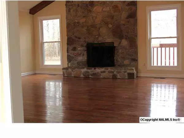 Toney, AL 35773,121 Mcdade Circle