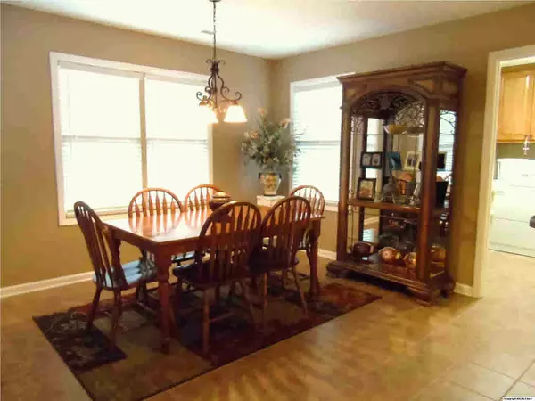 Hartselle, FL 34640,1308 Crown Pointe Drive