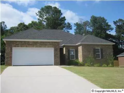 1203 Hunter Lane, Hartselle, AL 35640