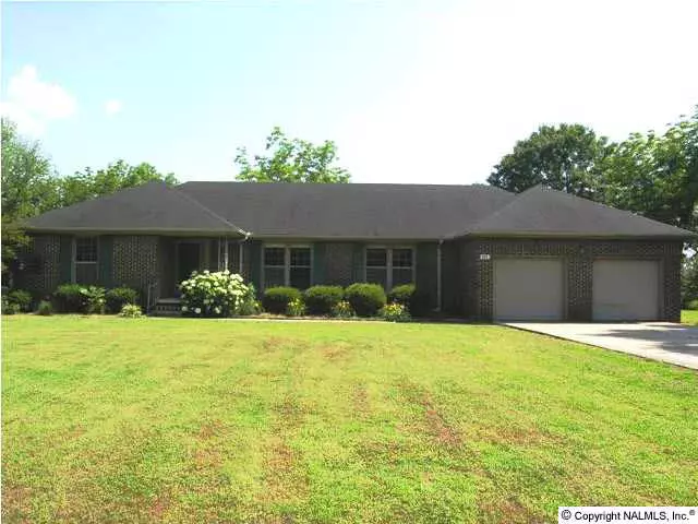 Moulton, AL 35650,104 Thomas Street