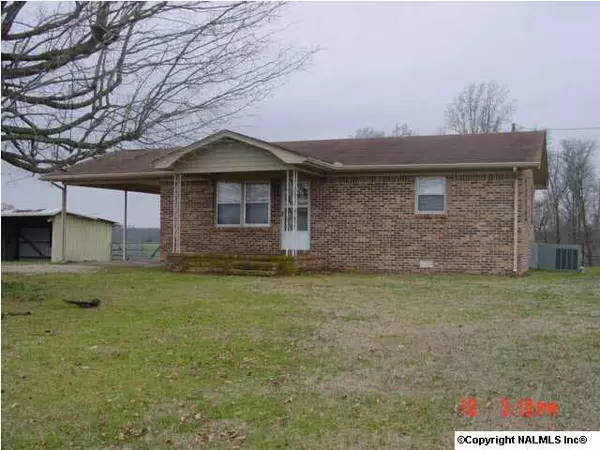 581 Old Lincoln Road, Fayetteville, TN 37334