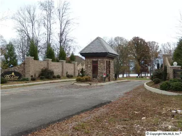 Gadsden, AL 35901,15 Waterford Place