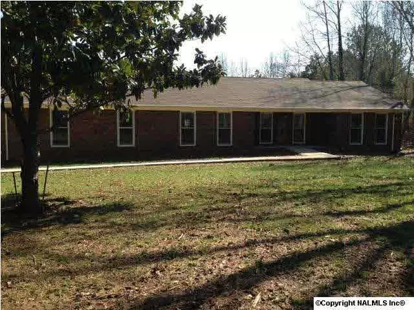 831 Walt Campbell Road, Hazel Green, AL 35750