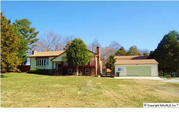 12007 West Ridge Drive, Huntsville, AL 35810