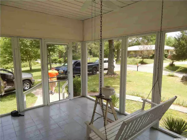 Boaz, AL 35957,511 Snellgrove Avenue