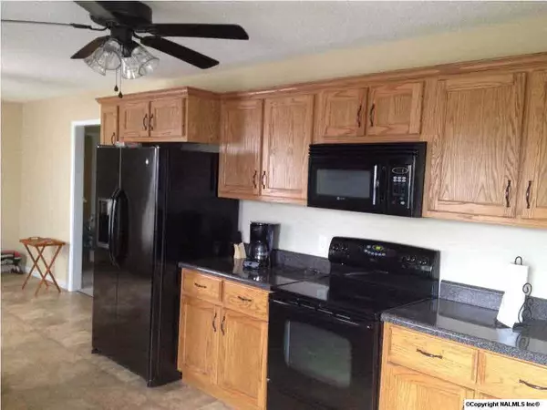 Rainsville, AL 35986,37 Catiebeth Lane