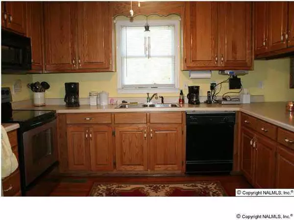 Douglas, AL 35964,2131 Highway 168