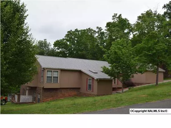 Scottsboro, AL 35768,109 Colonial Drive