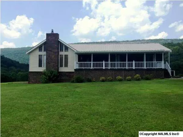 359 Hilltop Road, Gadsden, AL 35901