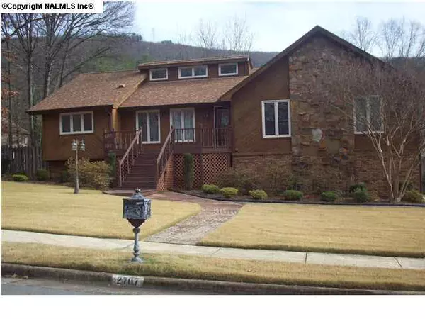 2707 Vista Drive, Huntsville, AL 35803