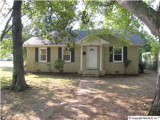 301 Sunset Avenue, Huntsville, AL 35801