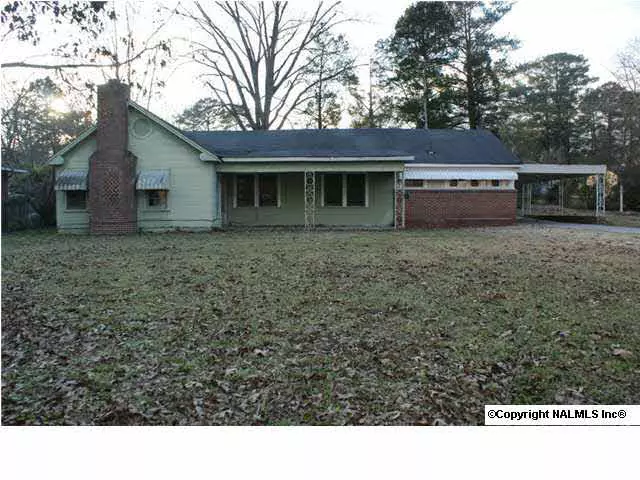 Gadsden, AL 35903,215 Pinehurst Street