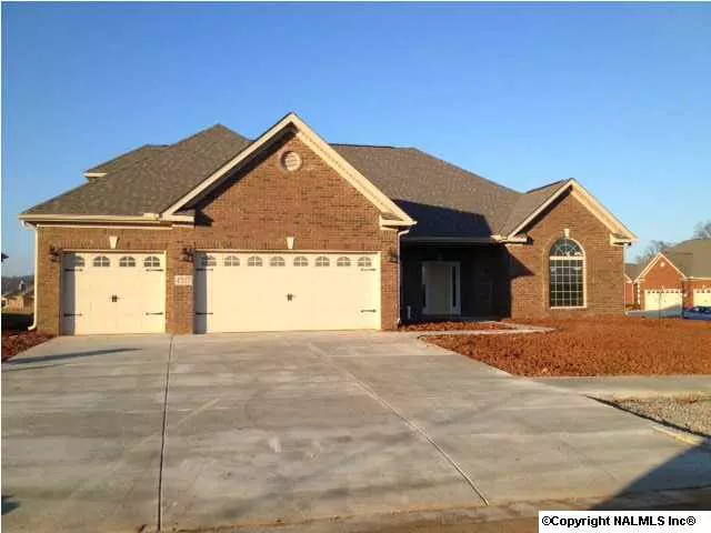 4527 Blairmont Drive, Owens Cross Roads, AL 35763