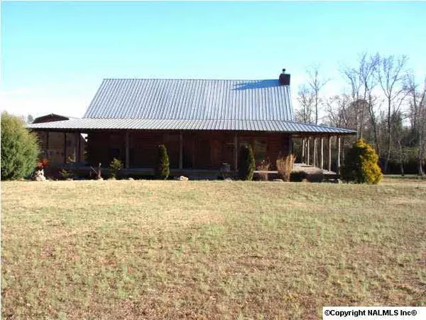 8751 County Road 38, Section, AL 35771