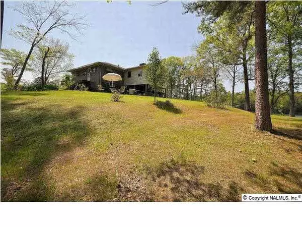 536 County Road 215, Crane Hill, AL 35053