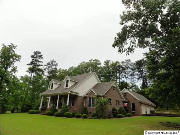 113 Debbie Drive, Scottsboro, AL 35769