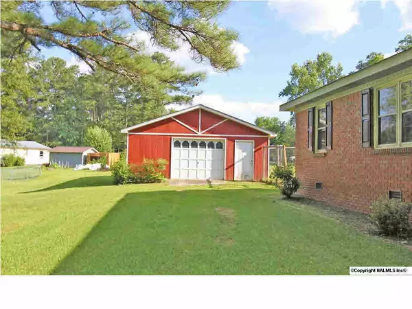 Falkville, AL 35622,30 Powell Chapel Road