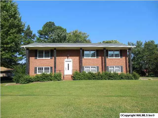 104 Westbury Drive, Huntsville, AL 35802