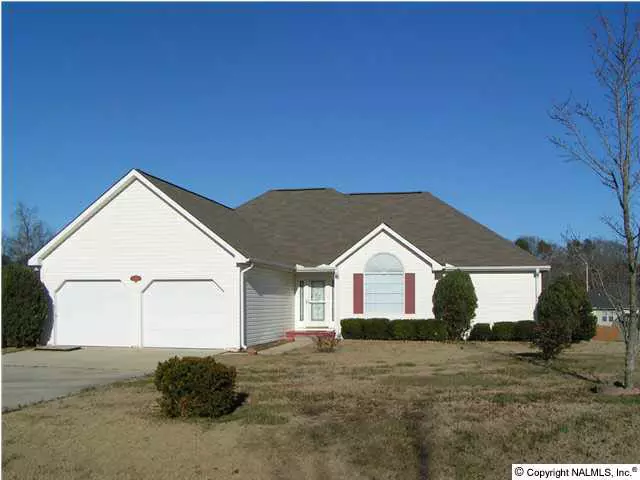 105 Contour Drive, Albertville, AL 35950