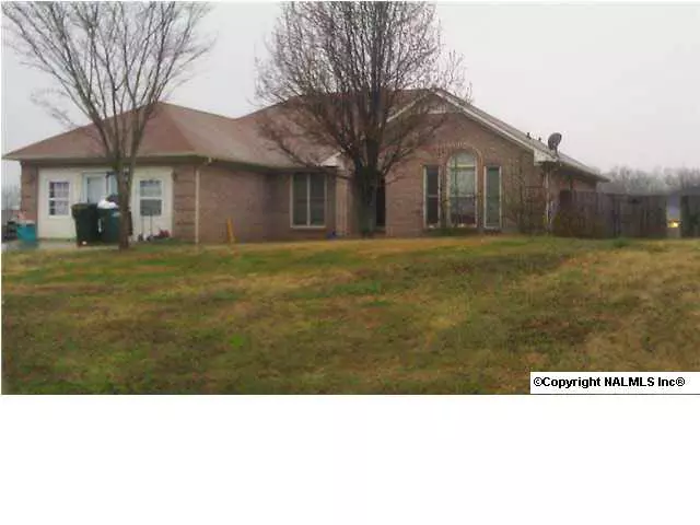 121 Singletree Drive, Hazel Green, AL 35750