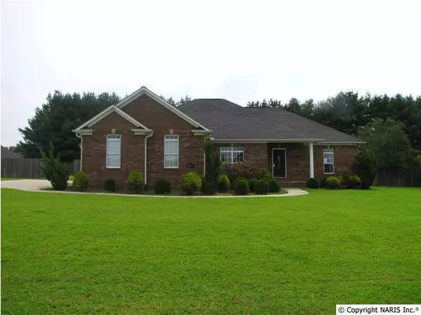 2206 SW Deer Run Drive, Cullman, AL 35057