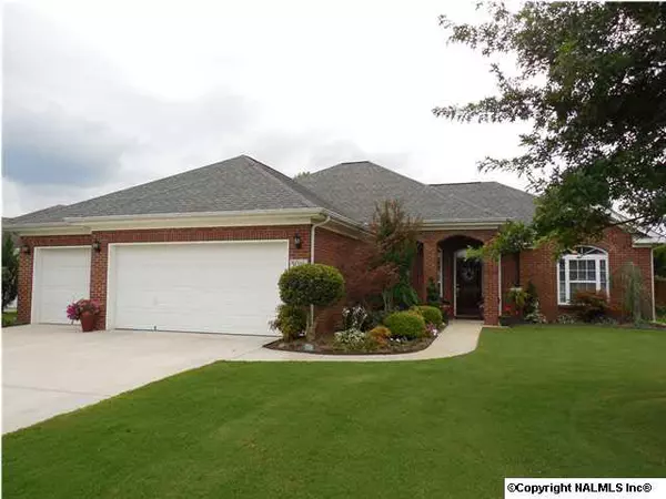 5016 Liberty Park Circle, Owens Cross Roads, AL 35763