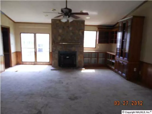 Owens Cross Roads, AL 35763,2289 Old Highway 431