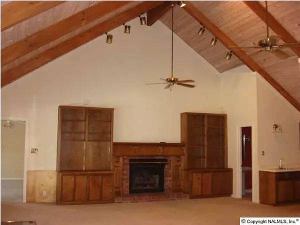 Rainbow City, AL 35906,385 Bay Point Drive