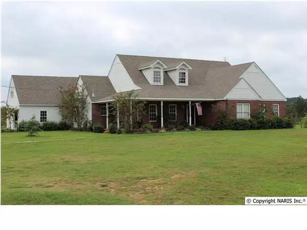 369 Jewell Lasalle Lane, Falkville, AL 35622