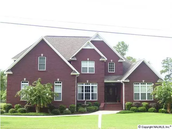 168 Sandy Shores, Rainbow City, AL 35906