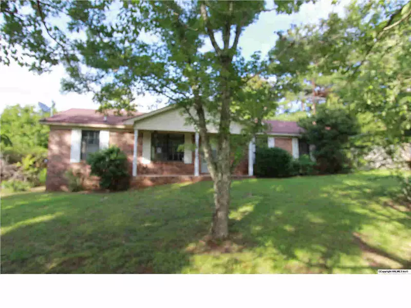 1115 Longwood Street, Hartselle, AL 35640