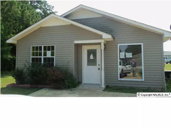 3420 Montrose Avenue, Rainbow City, AL 35906