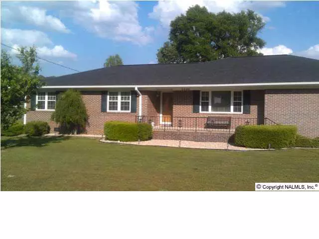 Hokes Bluff, AL 35903,3293 Parker Drive