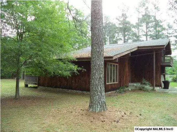 Gadsden, AL 35901,1208 Tidmore Bend Road