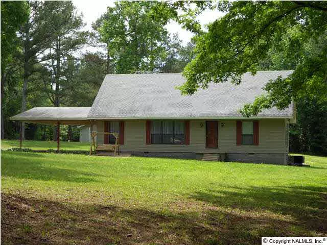 Fort Payne, AL 35967,5527 County Road 121