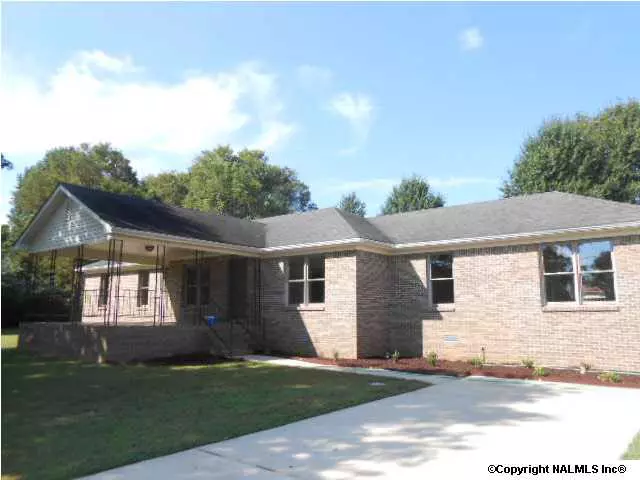 196 Lowe Road, Hazel Green, AL 35750