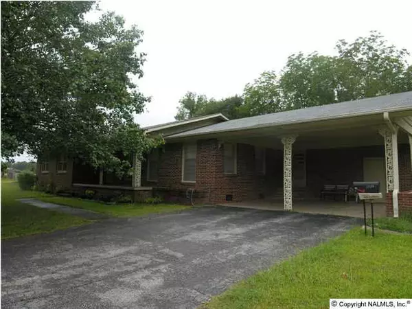 Moulton, AL 35650,17195 County Road 460