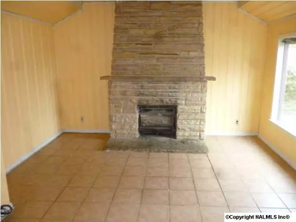 Oneonta, AL 35121,310 E 6th Avenue